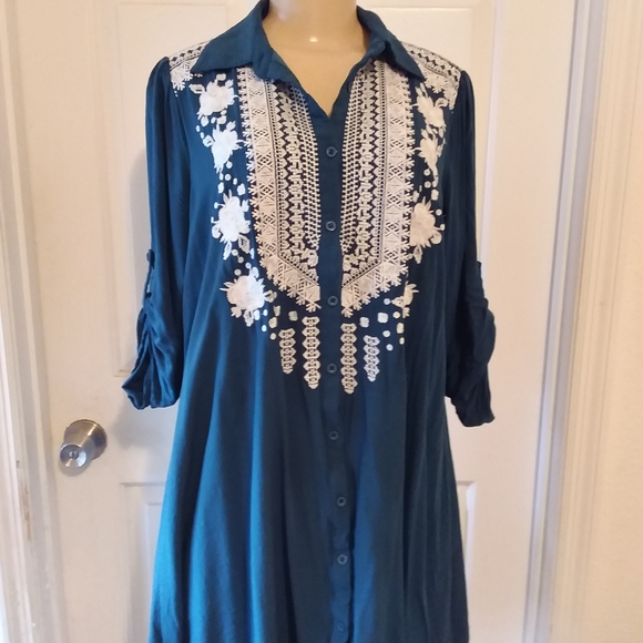 Savanna Jane Dresses & Skirts - Savanna Jane Dress